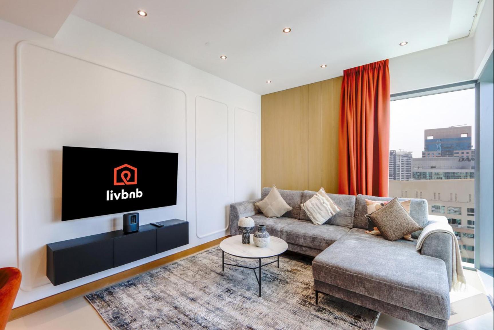 1br Gem With Stunning Marina Views, Close To Metro Apartment *