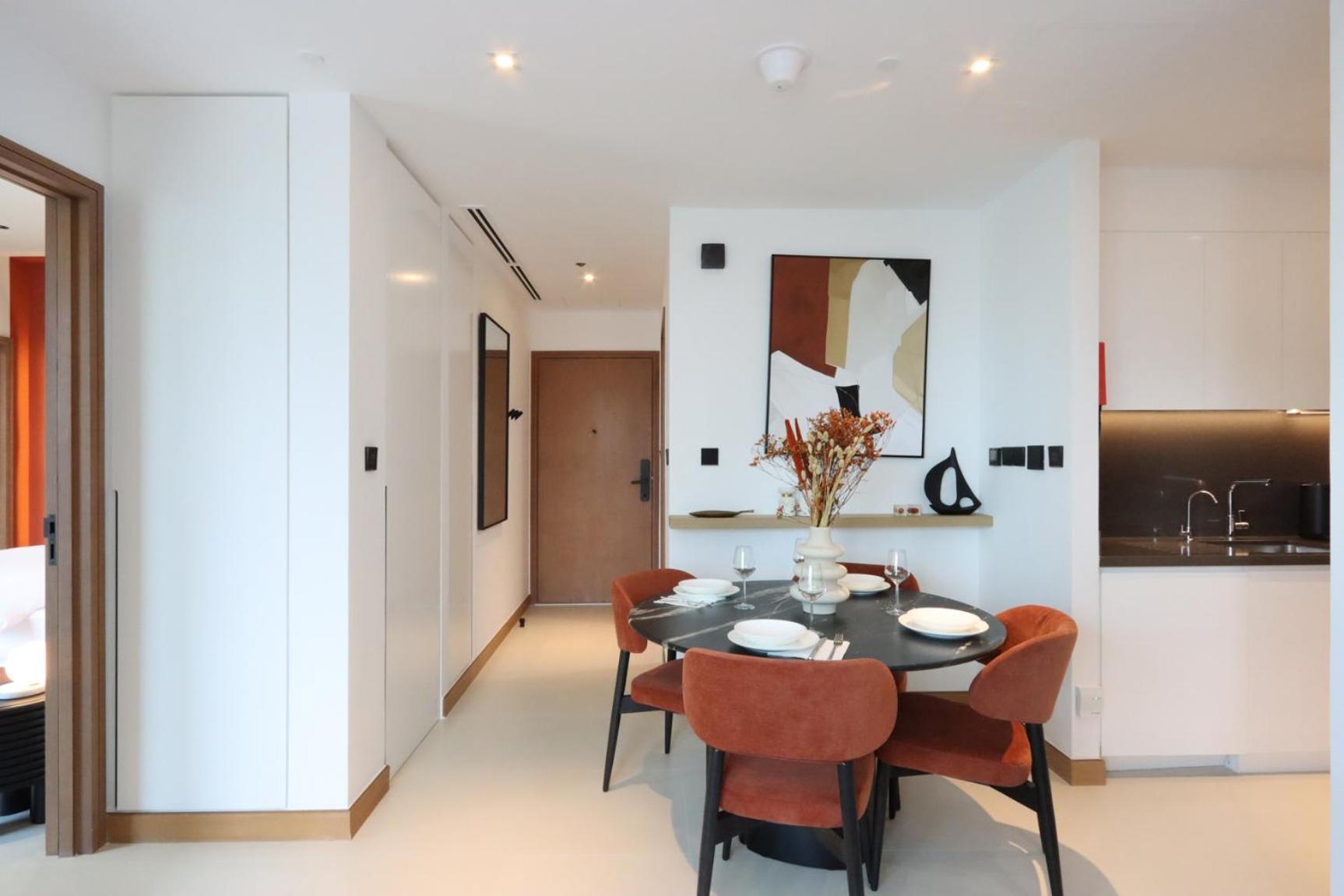 Apartment 1br Gem With Stunning Marina Views, Close To Metro